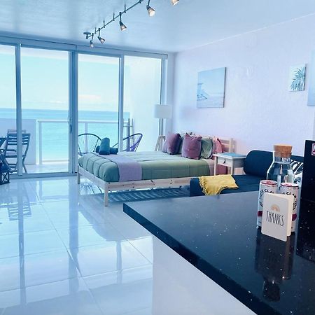 Balcony Direct Ocean Front. Free Valet Parking. Right At Ocean. Apartment Miami Beach Exterior photo