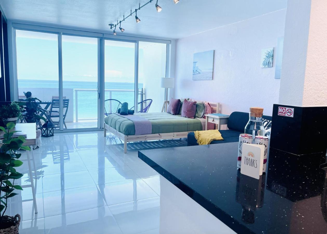 Balcony Direct Ocean Front. Free Valet Parking. Right At Ocean. Apartment Miami Beach Exterior photo