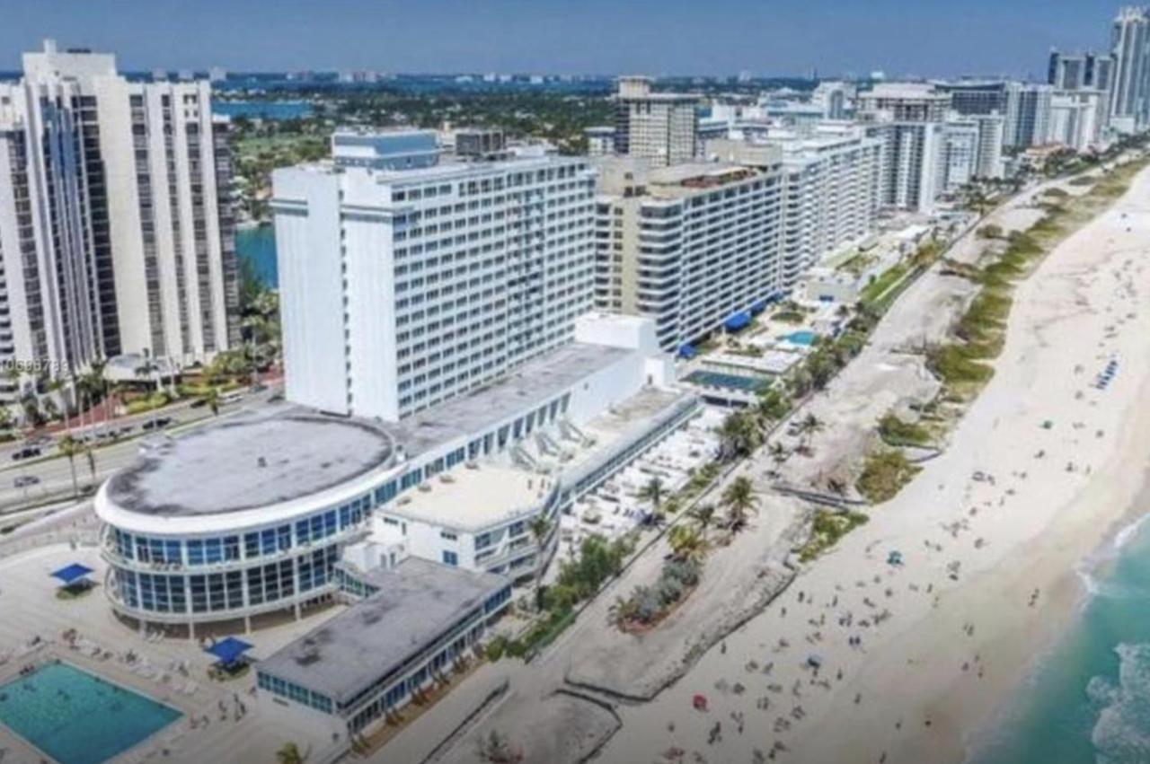 Balcony Direct Ocean Front. Free Valet Parking. Right At Ocean. Apartment Miami Beach Exterior photo